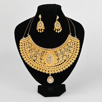 China CLASSIC Wholesale Indian Gold Jewelry Set Fashion Luxury Big Earrings and Necklaces Set for Women for sale