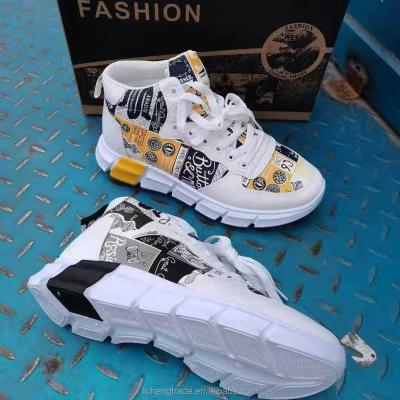 China Fashion trend made in china new arrival sports man stocklot sneakers outdoor breathable high top custom increase size casual running shoes for sale