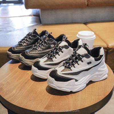 China Factory Price Fashion Trend Women's Shoes 2020 High Quality New Design Fasion Running Shoes Casual Shoes for sale