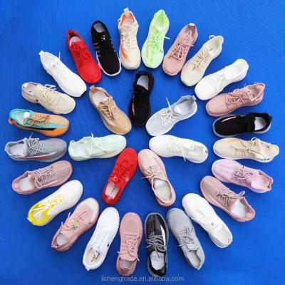 China Fashion Trend Women's Chunky Shoes Bulk Wholesale Sneakers Used Occasion Sports Shoes Mixed Type For Women Running Shoes for sale