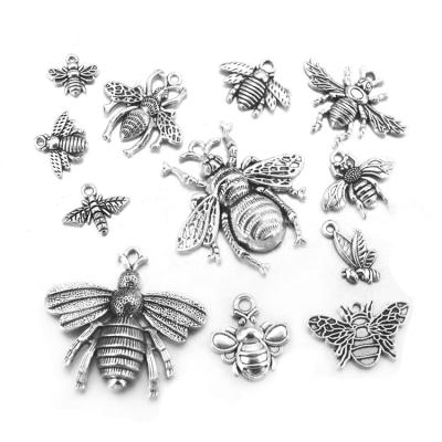 China Wholesale Custom Retro Multiple Options Zinc Alloy Dragonfly Insect Retro Charm Pendant Ornaments for sale