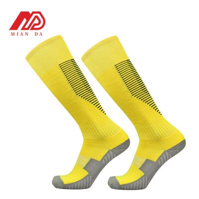 China Protective High quality Grip Socks Custom Soccer Football Socks Grip Anti Slip Sport Crew soccer Socks for sale