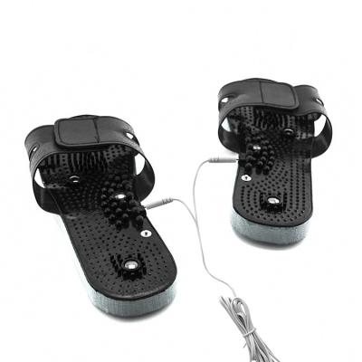 China Mini Electric Vibrating Foot Massager Improve Blood Circulation Massage Slippers for sale