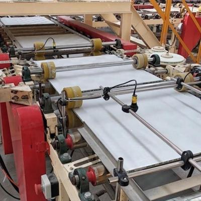 China Gypsum Board Ceiling Tile Production Line Board Laminating Machine for sale