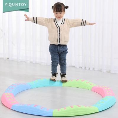 China New Arrive Family Games Plastic Balance Beam Playset Toys For Kids Play Balance Beam Gym Equipment Made In China YQ200708 for sale