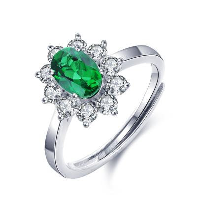 China FASHIONABLE Rare S925 Sterling Silver Luxury Cultivating Emeralds Snowflakes Shape Green Diamonds Ring Engagement Wedding Party Jewelry for sale