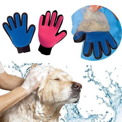 China Custom Stocked Silicone Pet Hair Remover Pet Grooming Guantes de mascotas Deshedding Brush With for sale