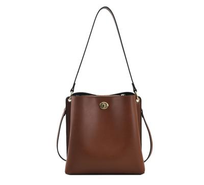 China 2022 new light weight pu leather handbag women shoulder bag small simple style cross - body bag for sale