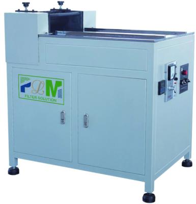 China 2kw eenvoudige Verrichting Gescheiden Filtreerpapier Plooiende Machine Te koop