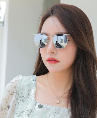 China Fashionable style outdoor hot sale pure titanium sunglasses polarized lens frame polygonal sunglasses for sale