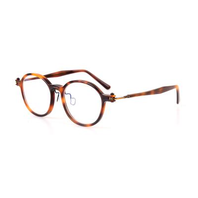 China New 2022 Round Reading Glass Frame Flat Eyeglasses Frame Green Titanium Optical Frame Brown Glass for sale