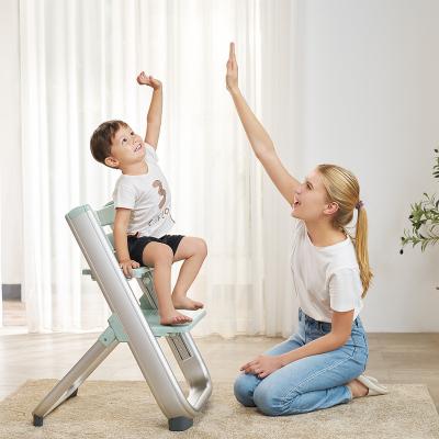 China Contemporary Baby Umpire Chair with Removable Tray Adjustable Footrest Legs Classic Design Grows with Child for sale