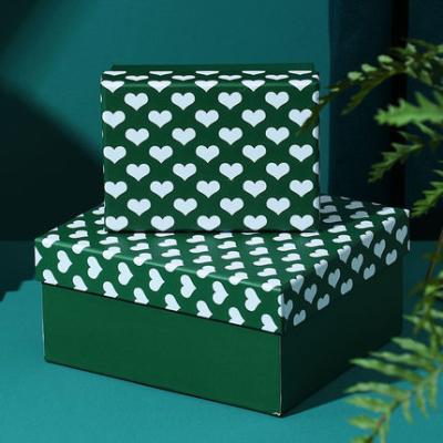 China Recyclable Custom Empty Exquisite Christmas Valentine's Day Holiday Packaging Gift Box For Girlfriends Boy And Girlfriend Birthday for sale