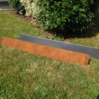 China Minimalist Landscape Rusty Steel Garden Border Lawn Decorative Border for sale