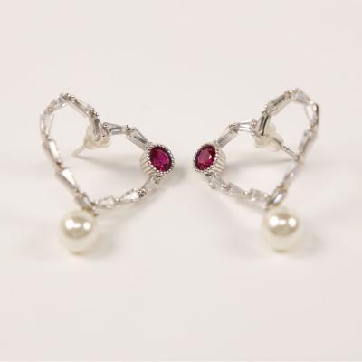 中国 2022 TRENDY Trendy Jewelry 18k Real Gold Plated Fancy Heart Shaped Pearl Stud Earrings S925 Sterling Silver Earring 販売のため