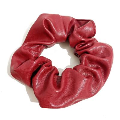 China For European Factory Wholesale PU Leather Hair Band Rope Hair Scrunchies Soft Scrunchies Te koop