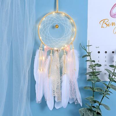 China Europe Handmade Hanging For Girl Rose Amethyst Crystal Dreamcatcher Tree Of Life Gemstone Wall Decor Catcher Dream Catcher Feather for sale