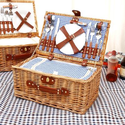 China Folding Picnic Basket For Tableware Insulated Cooler Camping Wicker Picnic Hamper Seats For 4 People With High Insulation Sealing Layer for sale