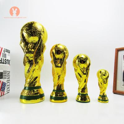 China 2022 Commemorative Cu World Cu Trophy Spot Qatar Soccer Match Resin Plated Ornaments Africa Europe America p for sale