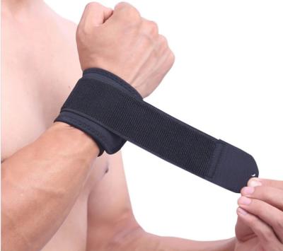 China Adjustable Elasticity Breathable Adjustable Wristbands Wrist Support Soft Lifters For Gym Sports Breathable Wristband Carpal Protector Wrap Band Strap#HW-02 for sale