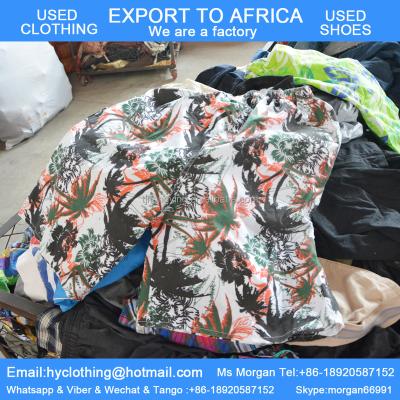 China Mixed volume used clothing and shoes for Africa for sale