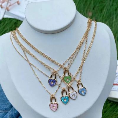 China TRENDY Abalone Shell Pendant Necklaces Colorful Heart Padlock Shape 18 inch Thin Necklace for sale