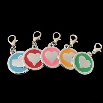 China Custom Europe Pet Tag With Key Chain Heart Print Dog Cat Name Tag Zinc Alloy Zinc Alloy Dog Tag for sale