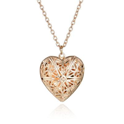 China Western Style Heart Pendant Pendant Necklaces For Women Gold Color Photo Frame Valentine Lovers Necklace Gift Jewelry for sale