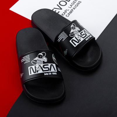 China Latest Design Fashion Lightweight Slide Sandal Home Shoes Indoor Slippers for sale