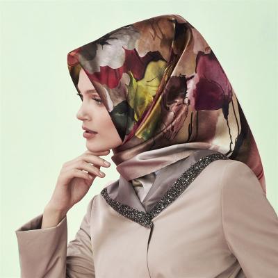 China Square Price Cheap Designer Scarf High Quality Painting Square Scarf Muslim Hijab Silk Scarf R264 for sale