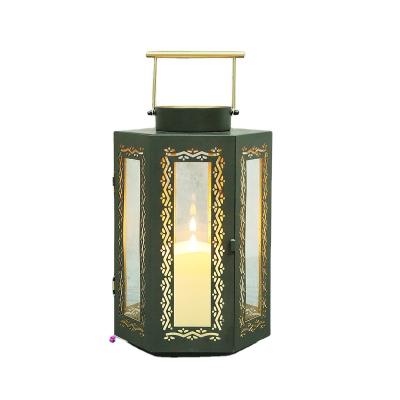 China Modern Wedding Metal Lantern Home Decor Hexagon Iron Home Pillar Decorative Outdoor Creative Candle Lantern Decorative Stand for sale