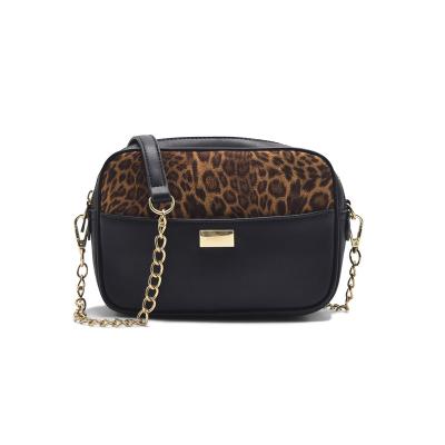 China 2022 fashion style leopard print PU leather cross - body small bag with chain strap shoulder bag for ladies for sale