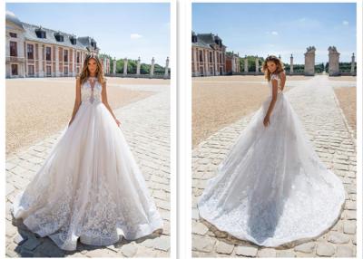 Chine Robe de mariage faite sur commande ene ivoire de robe de boule de nouvelles de style robes de mariée élégantes sans bretelles de femmes à vendre