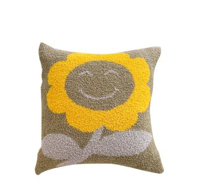 China Custom European and American PLHAN Style Soft and Comfortable Decorative Flower Face Smile Pattern Knit Sofa Bedding Throw Pillows for sale