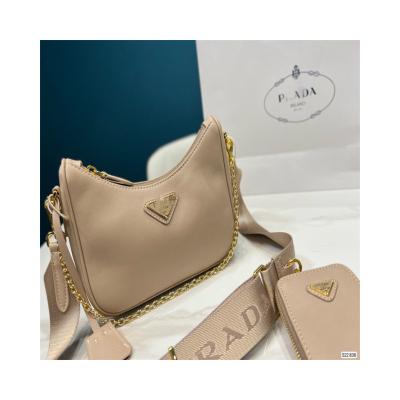 China Fashion brand P brand professional factory small handbags for women luxury folded slant shoulder bag for pradlly for sale