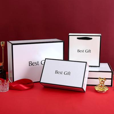 China Recyclable Custom White Rigid Luxury Greyboard Magnet Christmas Gift Packaging Box And Paper Bag for sale