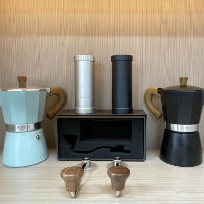 China Outdoor Portable Pour Over Coffee Grinder Manual Adjustable Coarseness Drip Coffee Grinder Hand Held Aluminum Anodized Conical Burr for sale