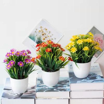 China Plastic China Supplier Hot Sale Artificial Plants Home Decorative Plastic Daisy Flowers Bonsai for sale