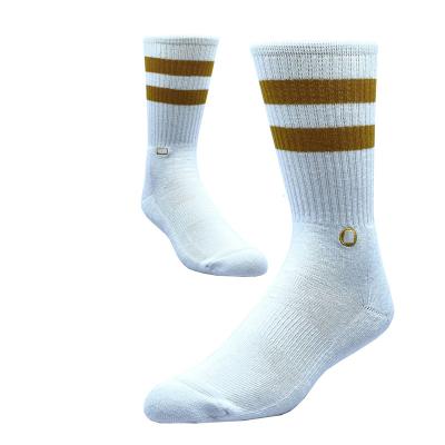 China 2021 Wholesale Hottest White Barred Tube Rise Socks QUICK DRY For Men for sale