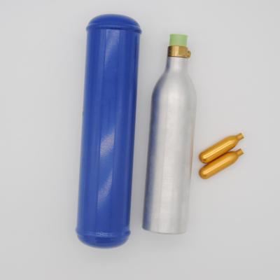 China 580g Nitrous Oxide Gas Cylinder 0.95ml Cracker Plastic Nozzle Cream Charger for sale