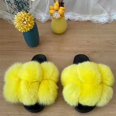 China Fashion Trend Fur Shoes Hot Sale Women's Fur Big Slides Custom Logo Fashion Fox Fur Pom Poms Fluffy Slippers for sale