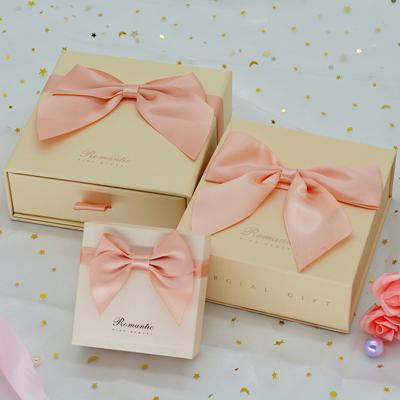 China Custom Recyclable Cardboard Logo Pink Ring Necklace Luxury Drawer Box Gift Box Jewelry Small Slipping Packaging Boxes for sale