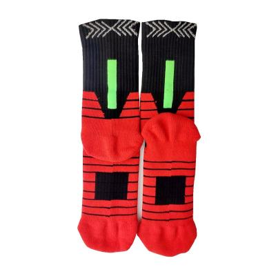 China Custom Athletic Reflective Socks Breathable Cycling Night Crew Running Athletic Socks For Men for sale