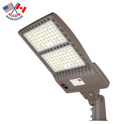 China ROAD street light 200 watt 240W 320W UL DLC outdoor parking lot 150w led shoe box light for sale