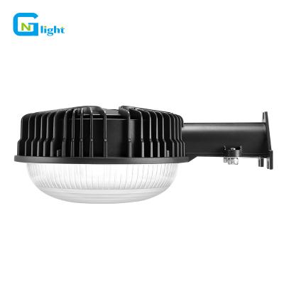 China Outdoor Backyard Canada Running Wall Mount Light Dusk To Dawn Lights Industrial Safety LED Lights for sale