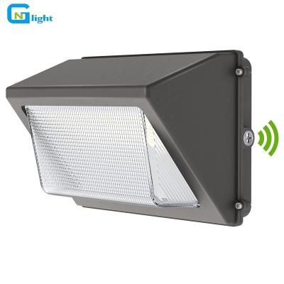 China Warehouse Lamps 80w 250 Watt Outdoor Equivalent Led Wall Pack for sale