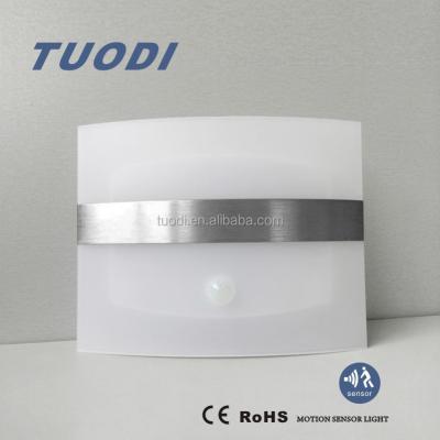 China TDL-7133 Battery Operated Motion Sensor LED Wall Sconces Night Decorative Light Bed Room Light for sale