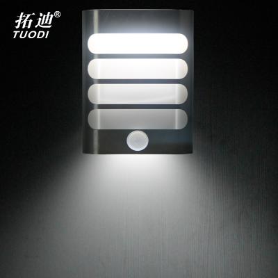 China 2021 Hot Sale 3M Induction Lithium Sensor Warehouse PIR Battery Operated Light Wall Lamp for sale