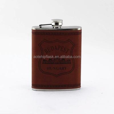 China Exterior PU Leather Surface Emboss Logo Stainless Steel Whiskey Decanter for sale