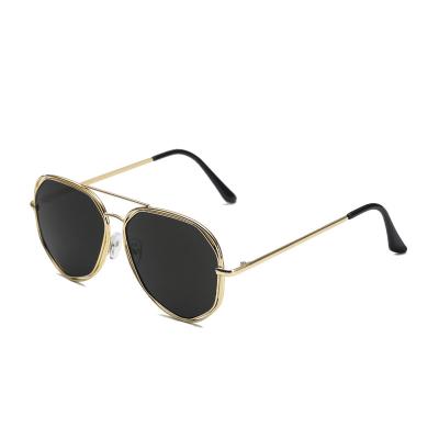 China Low MOQ Competitive Price Wholesale Fashionable And Durable Metal Frame Irregular Shaped Sun Glasses Sun Glasses Men Women Fashion for sale